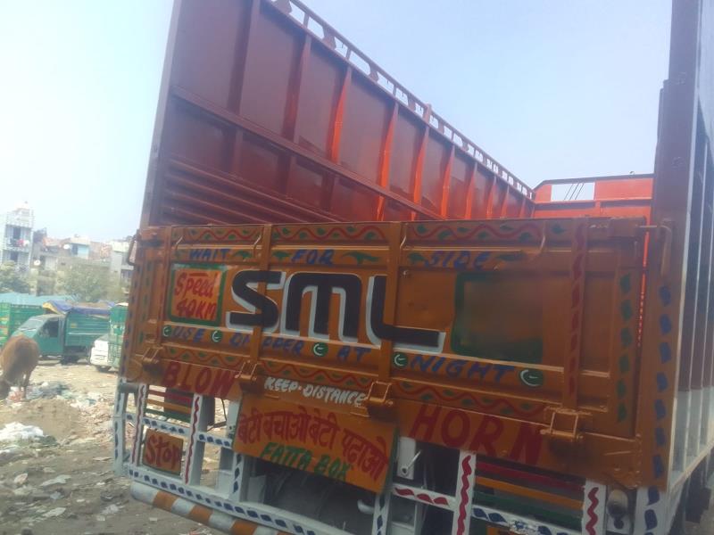 SML Isuzu Supreme image 4