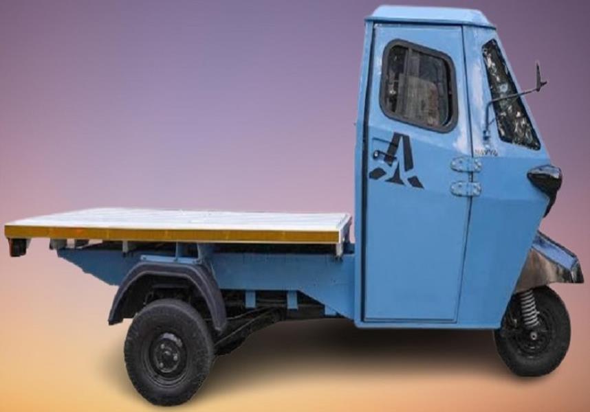 Astro Navya Flat Bed 3 Wheelers