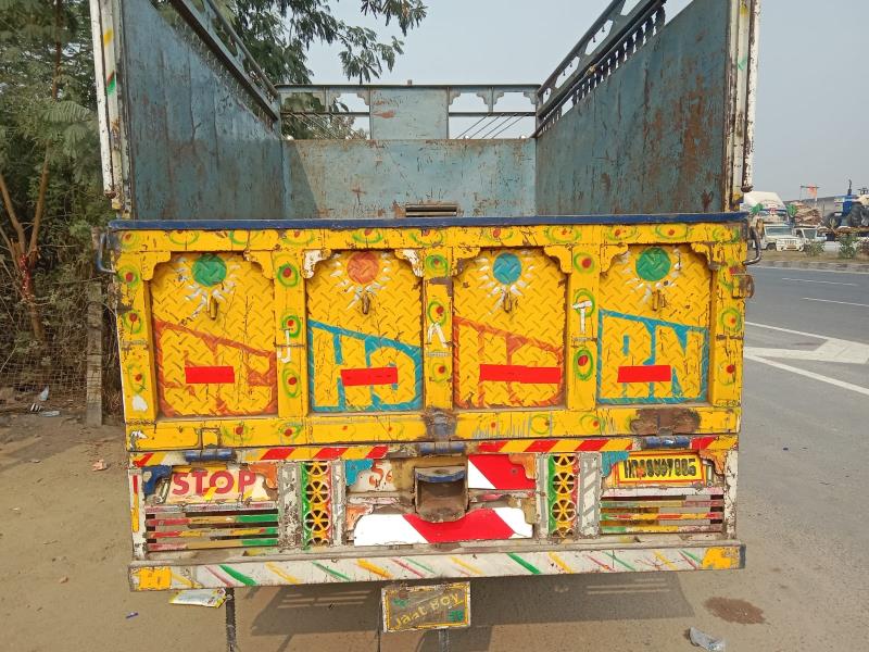 Mahindra Bolero Maxi Truck image 5
