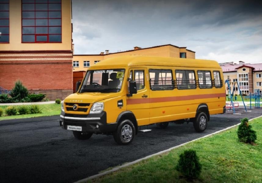 Force Traveller N School 3050 : 16 Seater Van photo 1