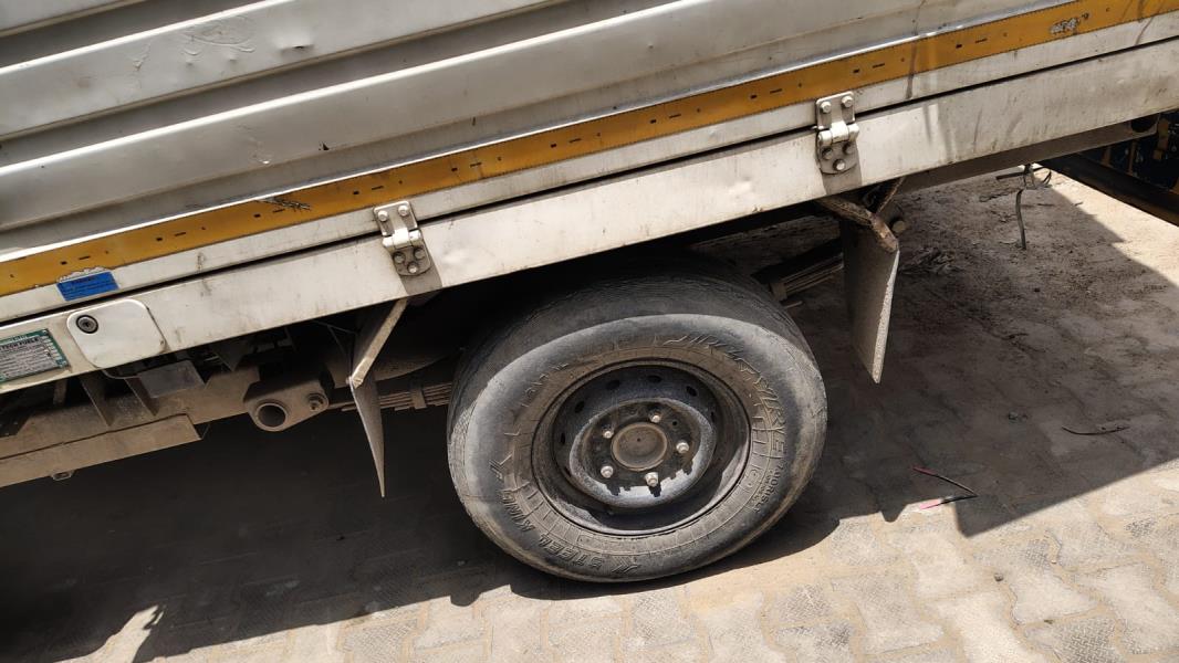 Mahindra Bolero Maxi Truck image 4