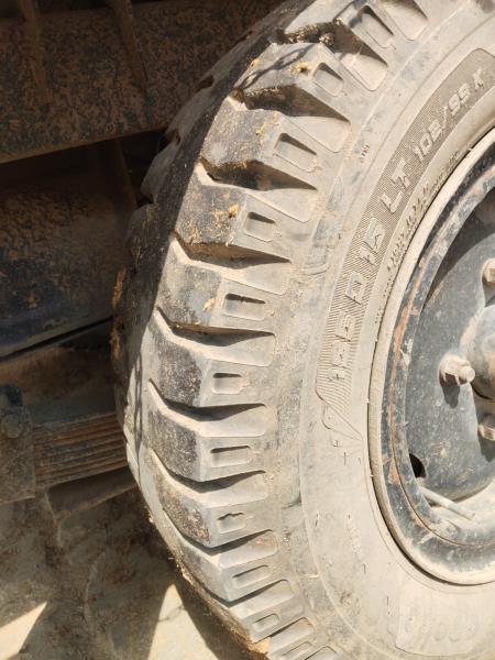 Mahindra Bolero Maxi Truck image 2