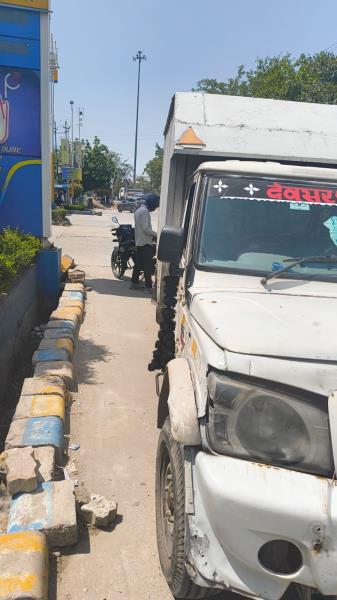 Mahindra Bolero Maxi Truck image 2