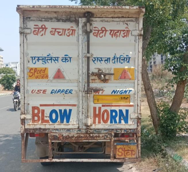 Mahindra Bolero Maxi Truck image 3