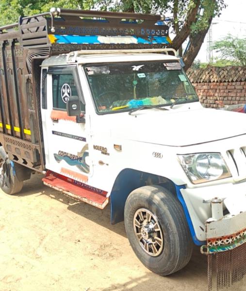 Mahindra Bolero Maxi Truck image 2