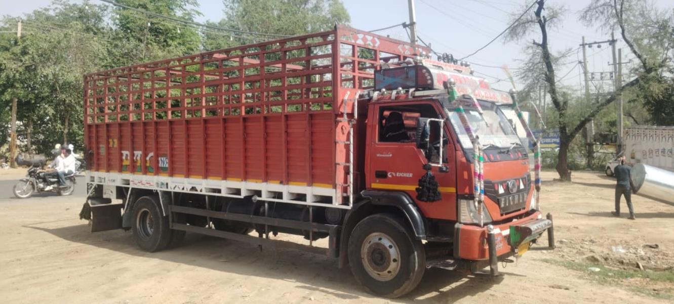 Eicher 2114 XP image 3