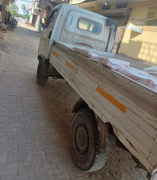 Tata Intra V30 image 3