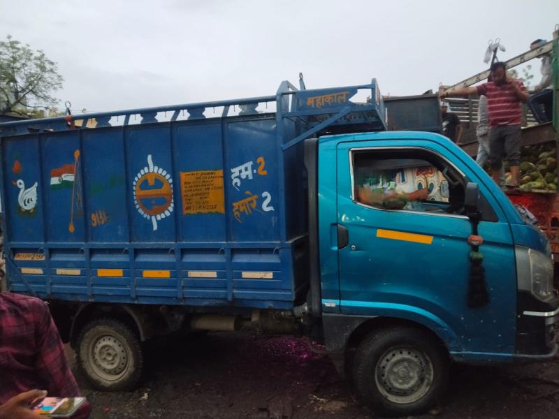Tata Intra V20 image 3