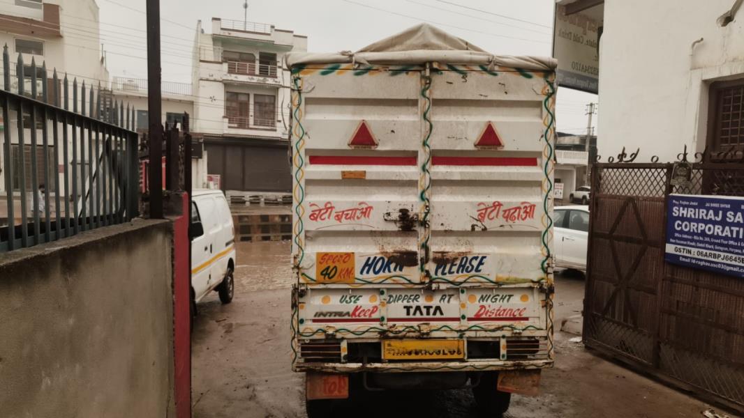 Tata Intra V20 image 5