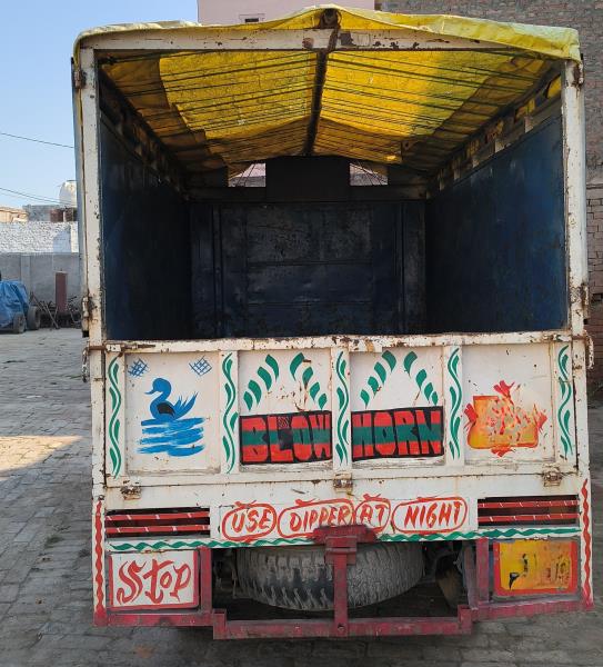 Mahindra Bolero Maxi Truck image 4