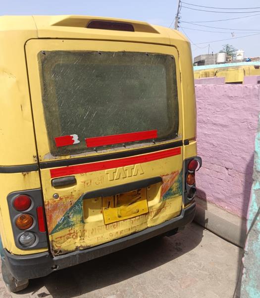 Tata Magic Express image 5