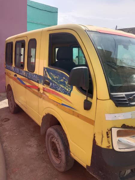 Tata Magic Express image 2