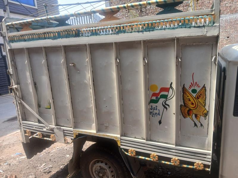 Mahindra Bolero Maxi Truck image 3