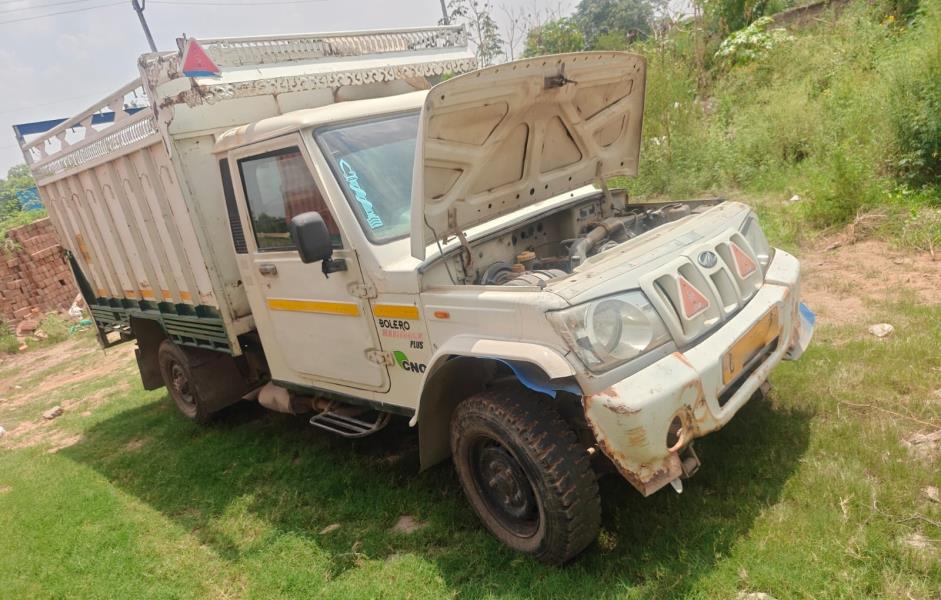 Mahindra Bolero Maxi Truck image 2