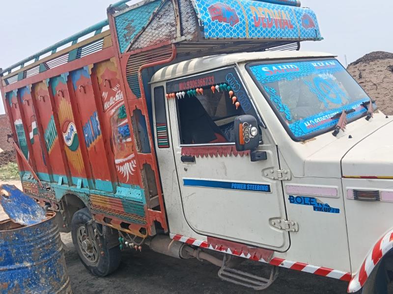 Mahindra Bolero Maxi Truck image 2