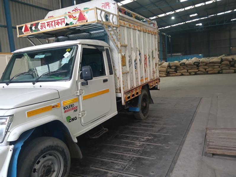 Mahindra Bolero Maxi Truck image 3