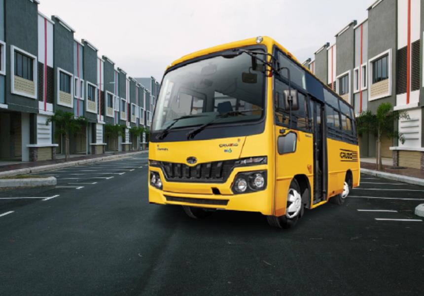 Mahindra Cruzio School 3370: 26 / 31 Seater