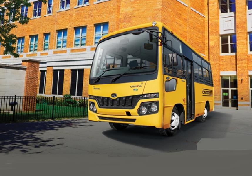 Mahindra Cruzio School 3800: 30 / 35 Seater