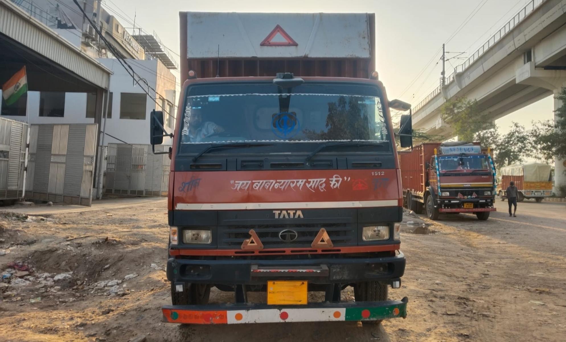 Tata 1512