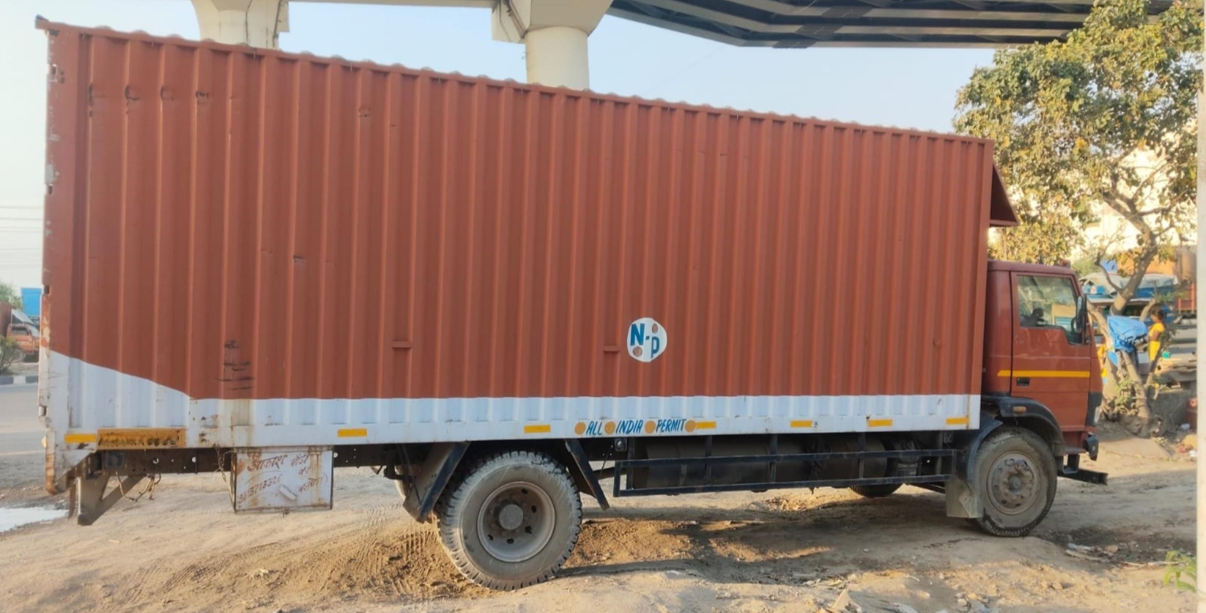 Tata 1512 image 3