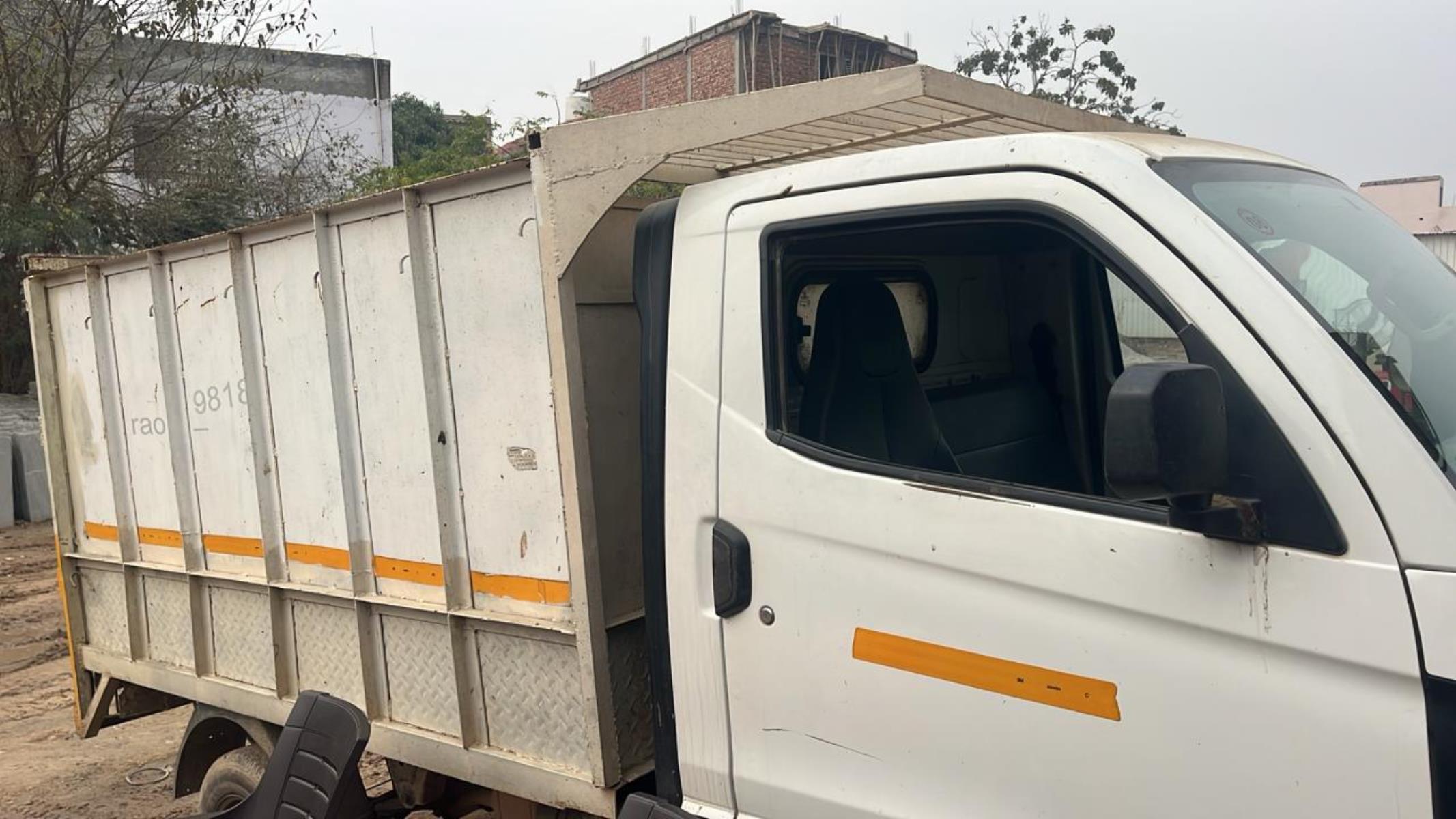 Tata Intra V10 image 3