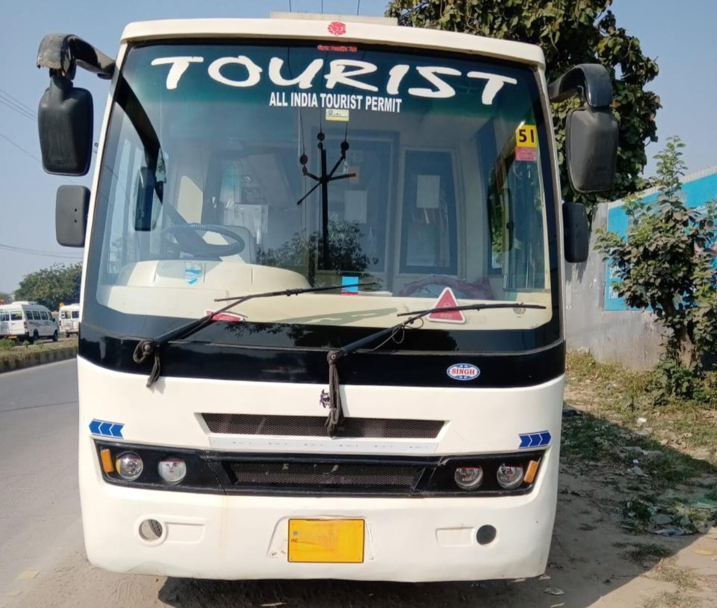 Tata LP 712