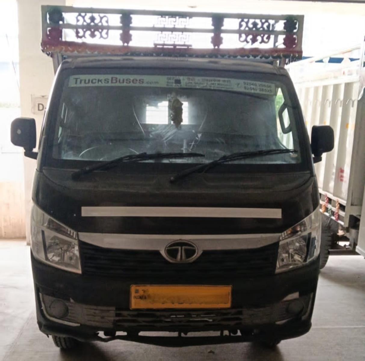 Tata Intra V20 image 2
