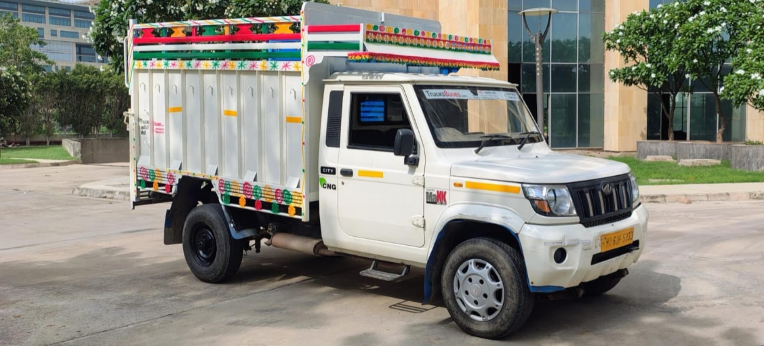 Mahindra Bolero Pickup image 2