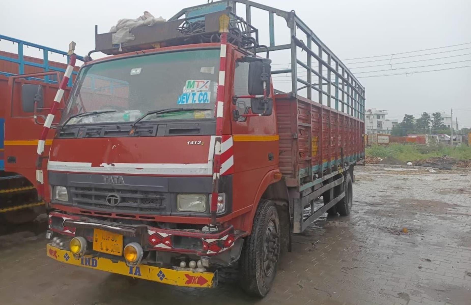 Tata 1412 image 2