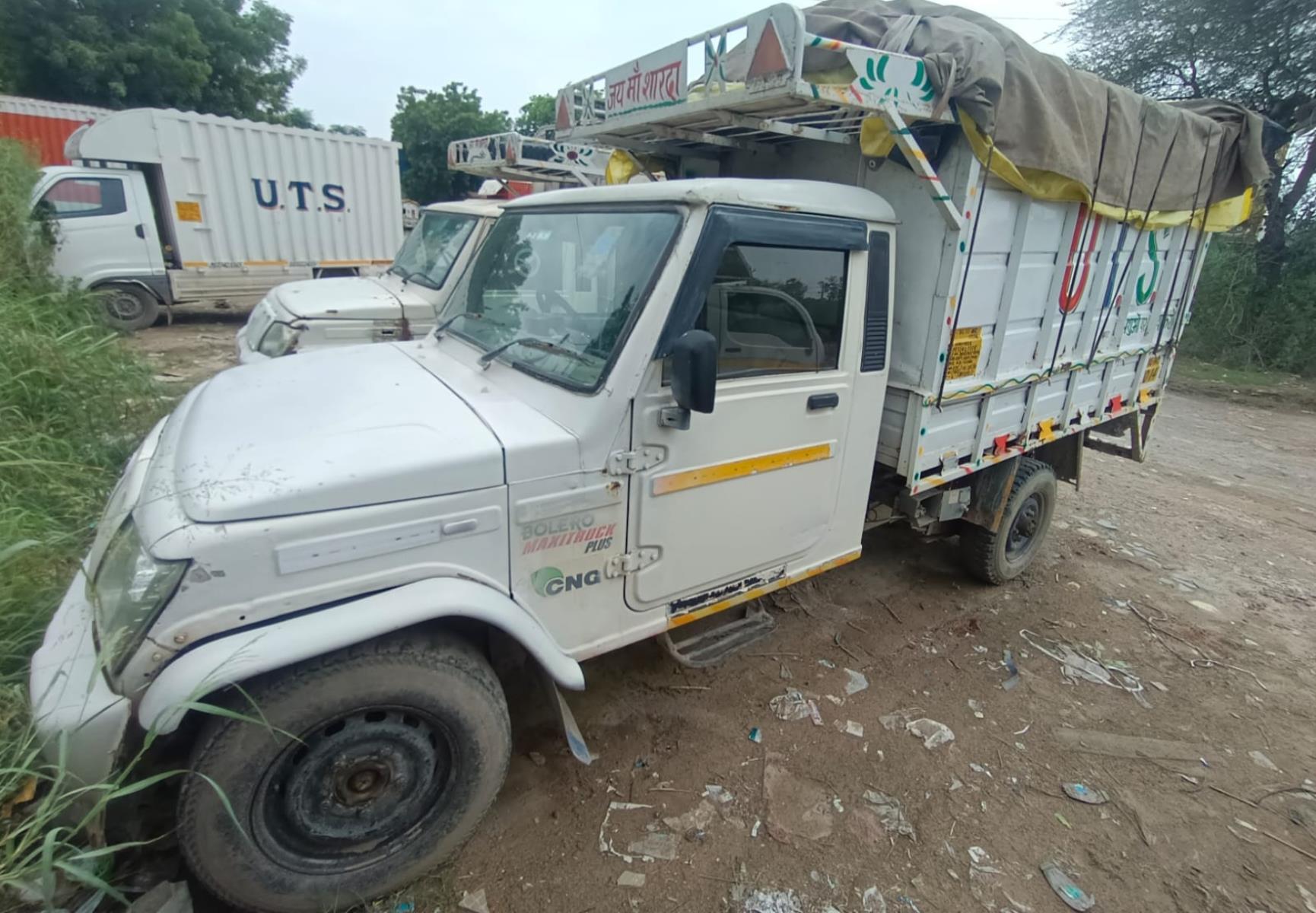 Mahindra Bolero Maxi Truck