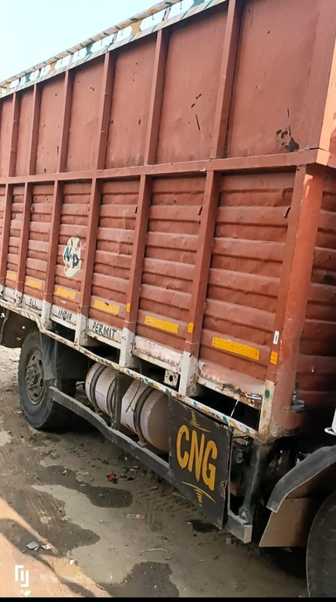 Tata 407 image 4