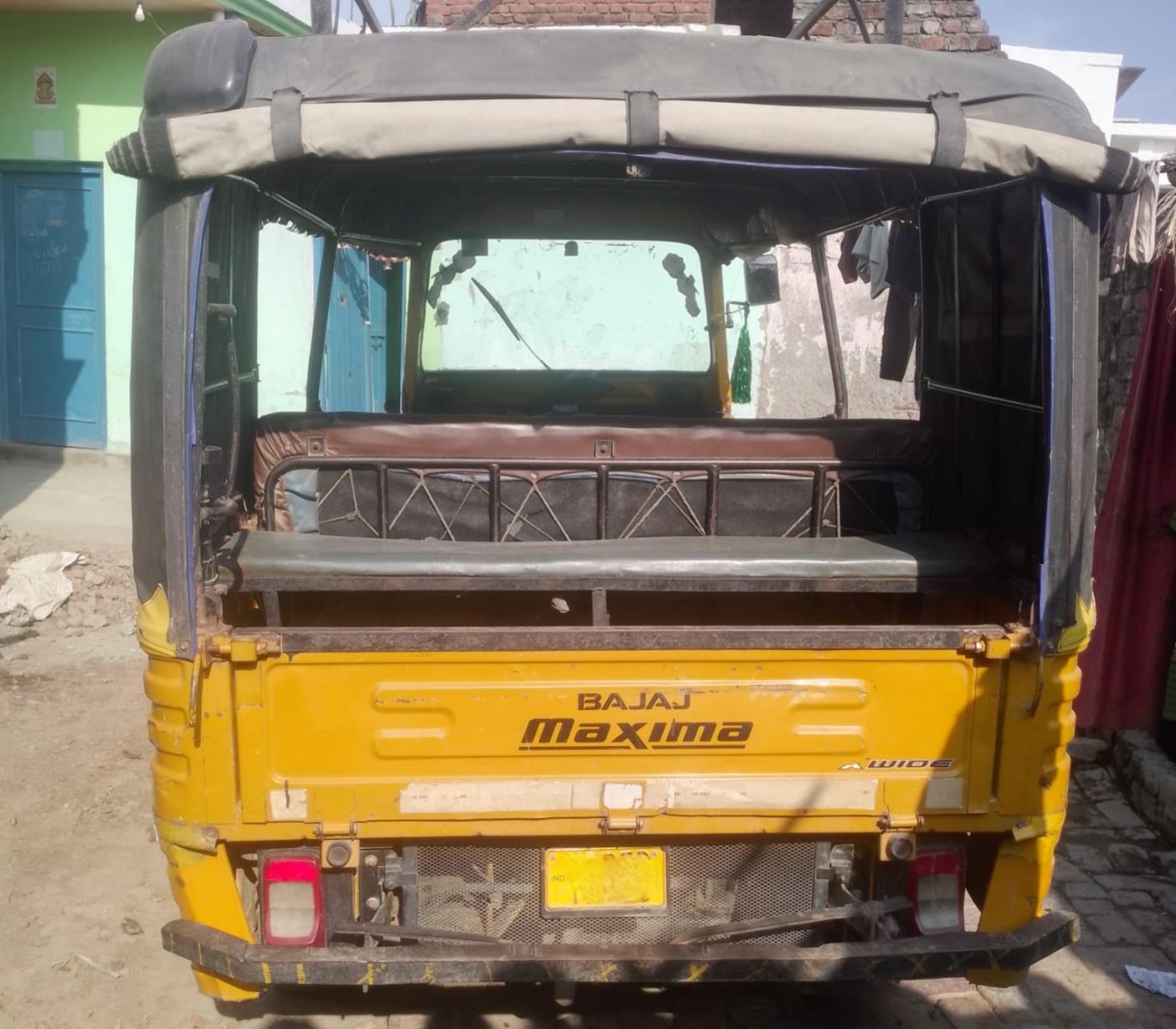 Bajaj Maxima image 2
