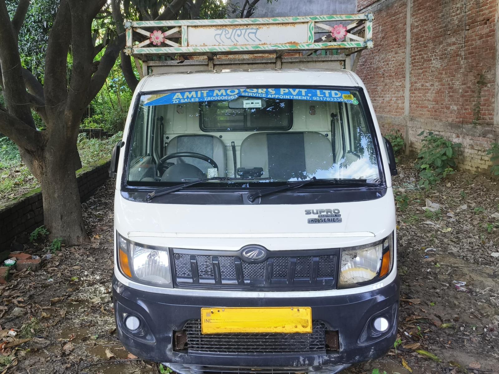 Mahindra Supro Maxi Truck