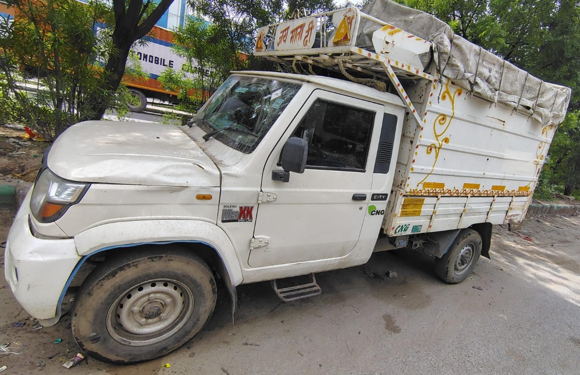 Mahindra Bolero Pickup image 2