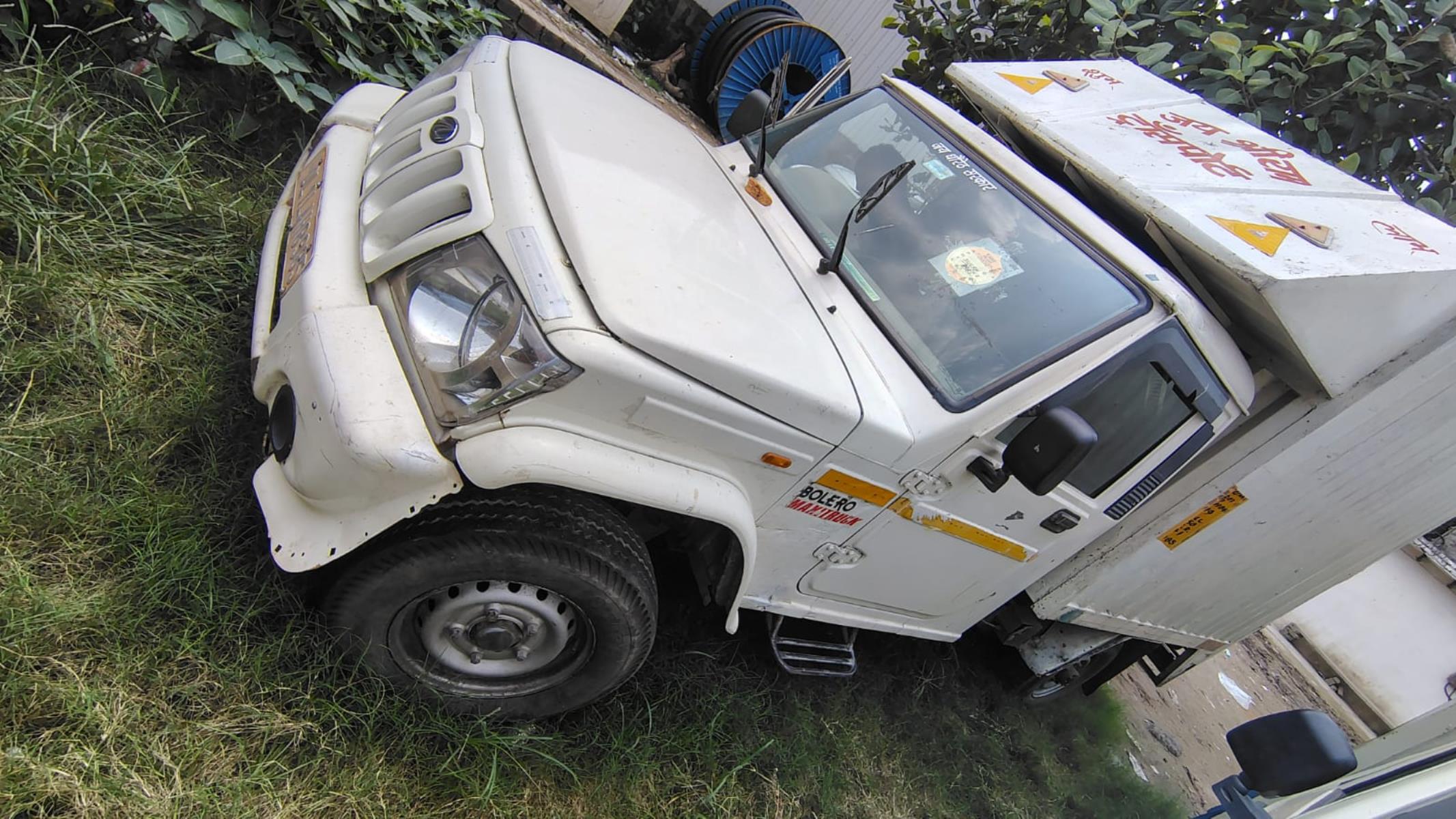 Mahindra Bolero Maxi Truck image 2