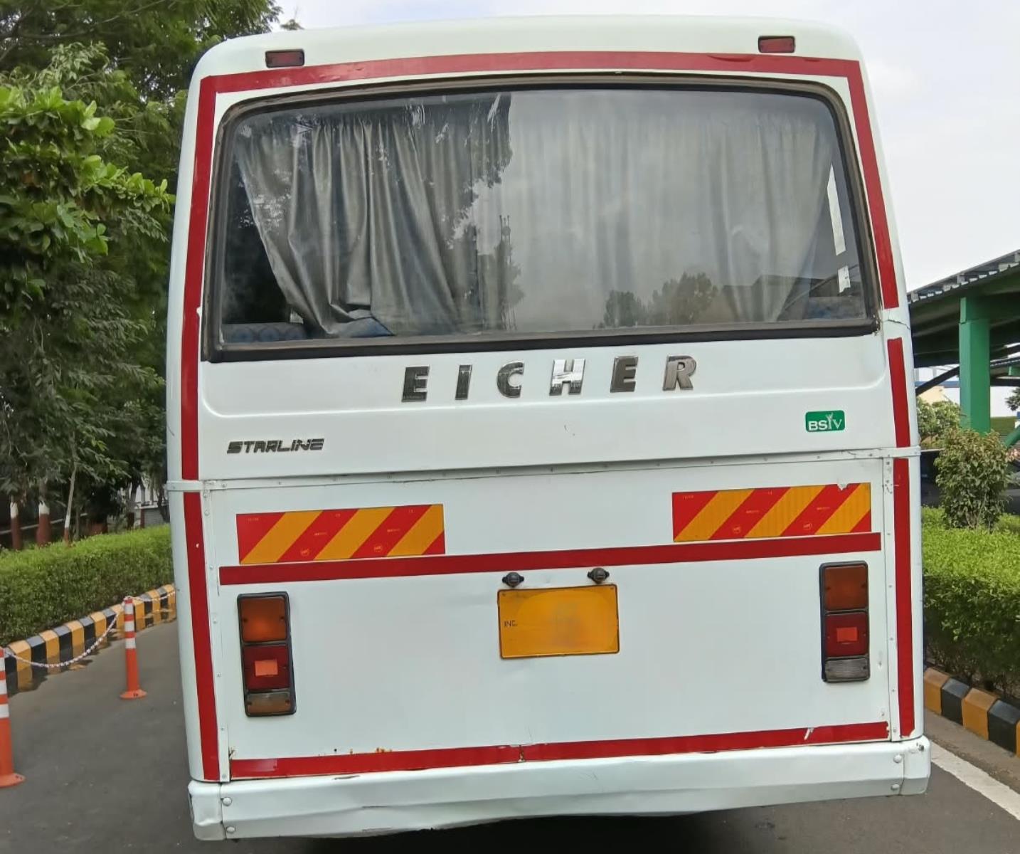 Eicher 10.90L image 4