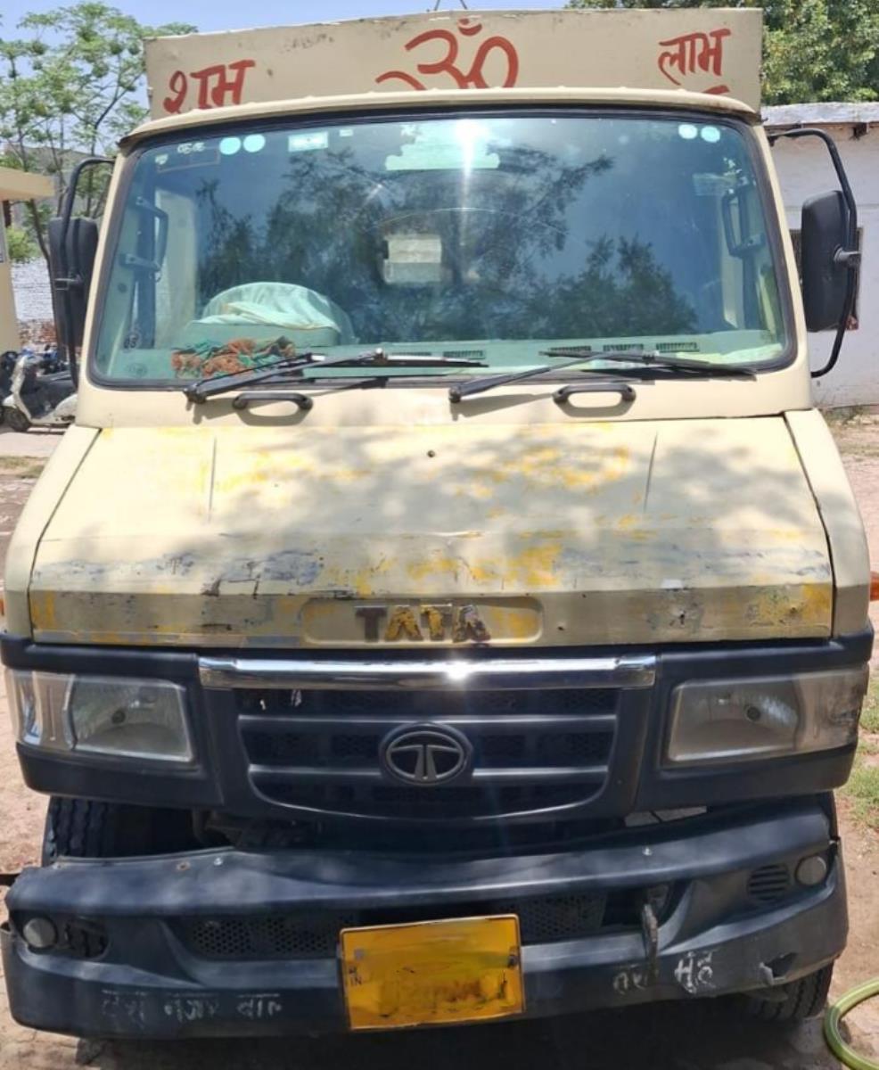 Tata 407