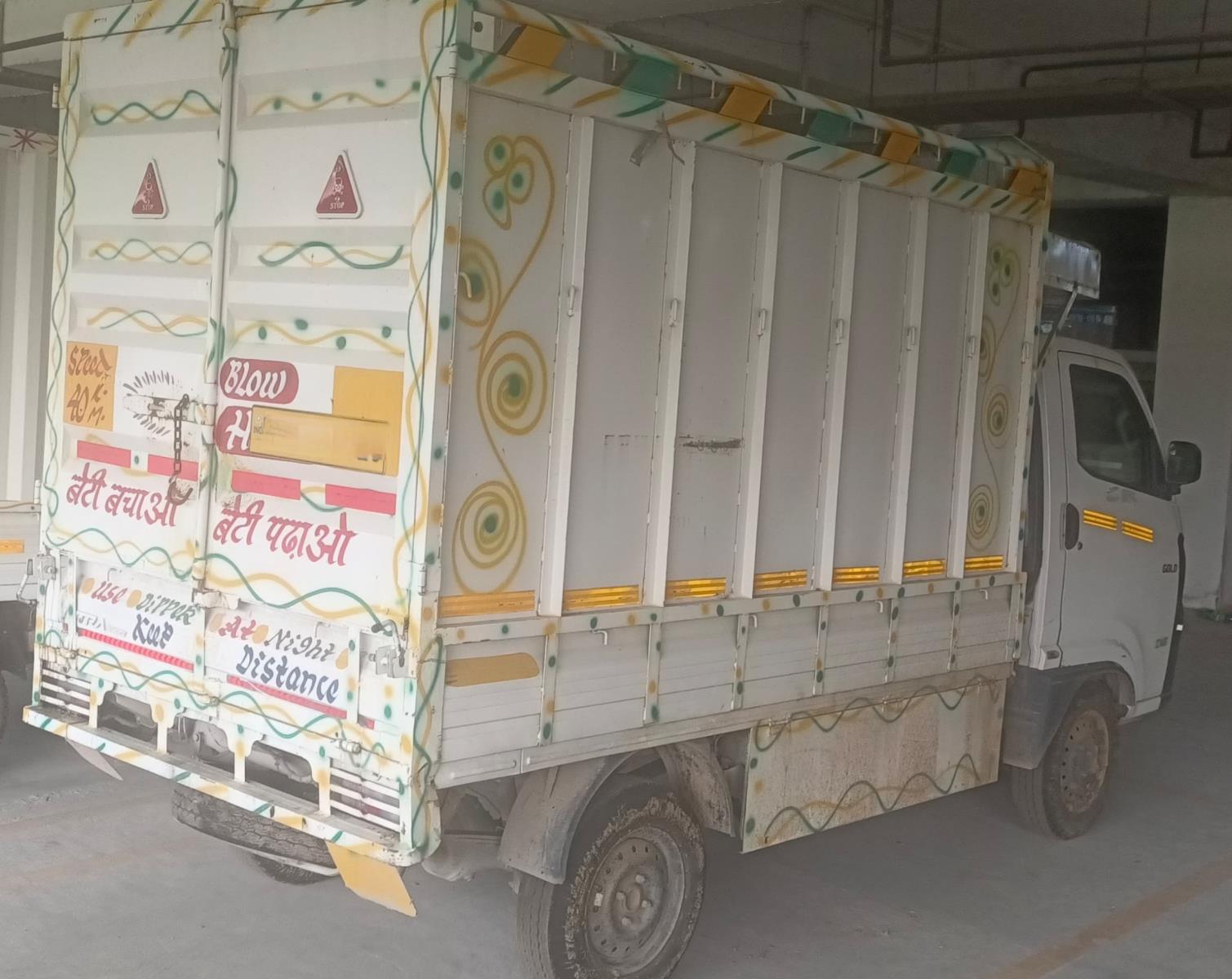 Tata Intra V20 image 4