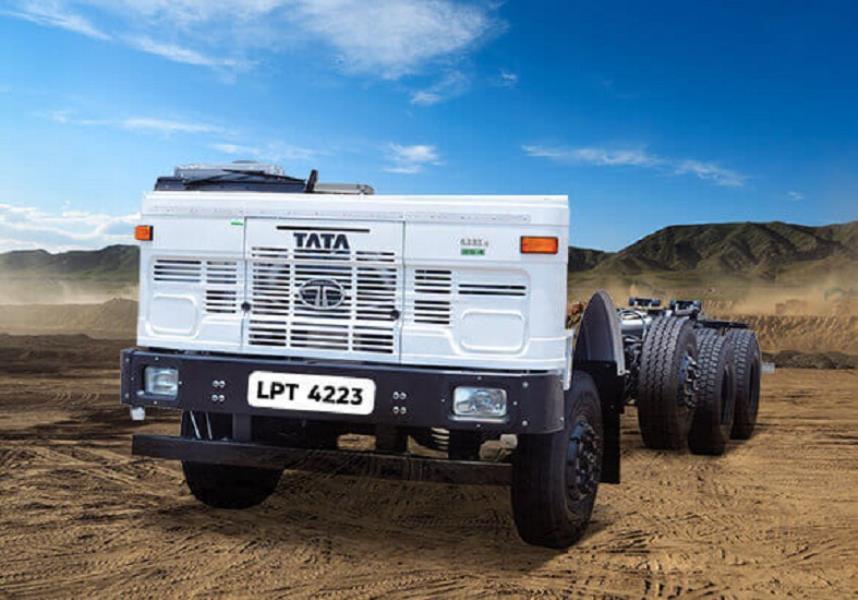 Tata LPT 4223 Truck photo 1