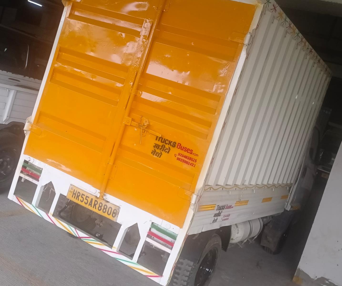 Tata Intra V20 image 4