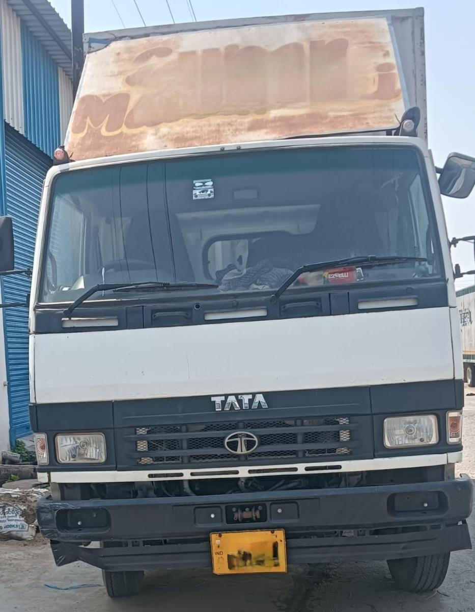 Tata 710
