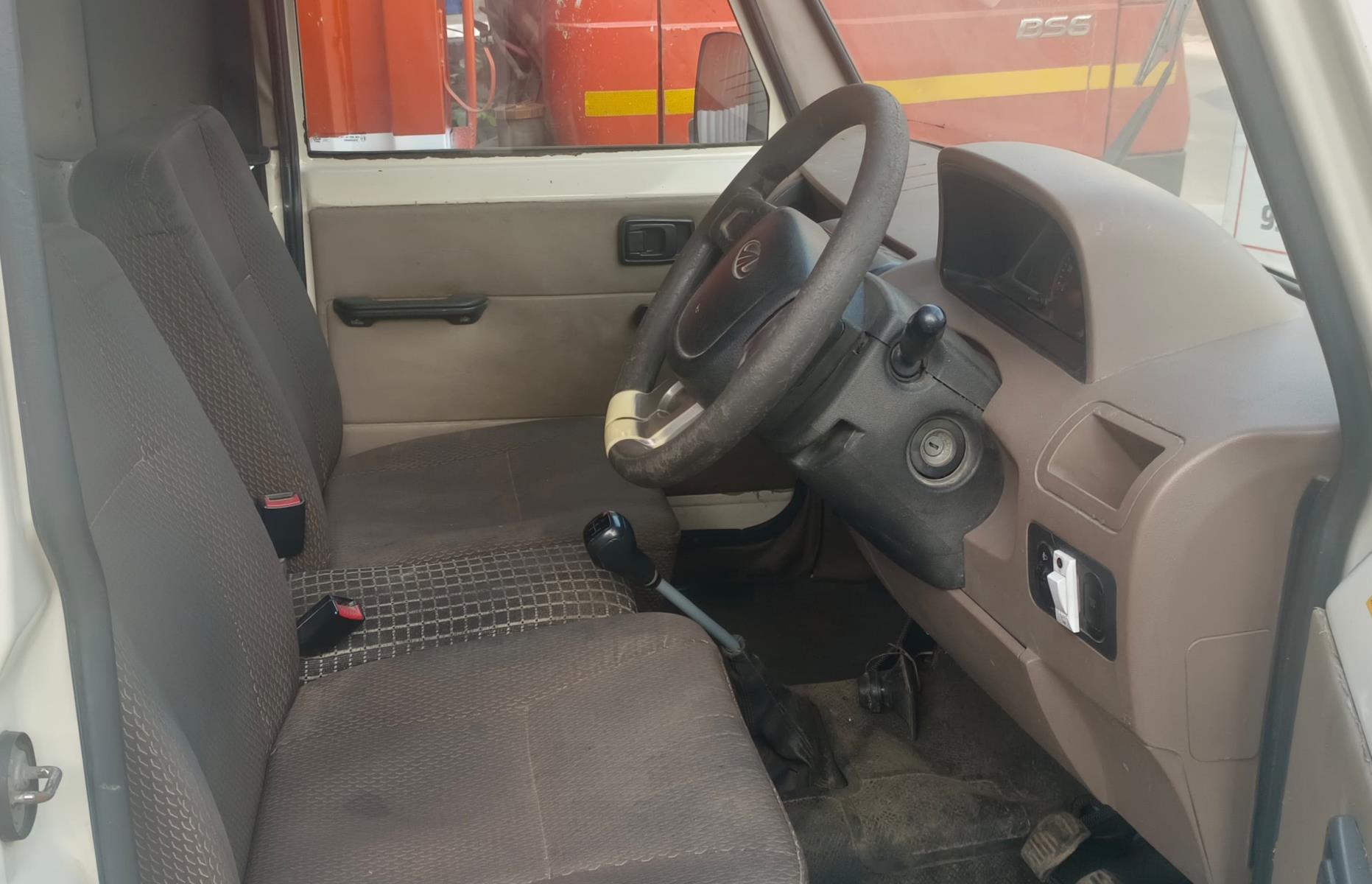 Mahindra Bolero Maxi Truck image 4
