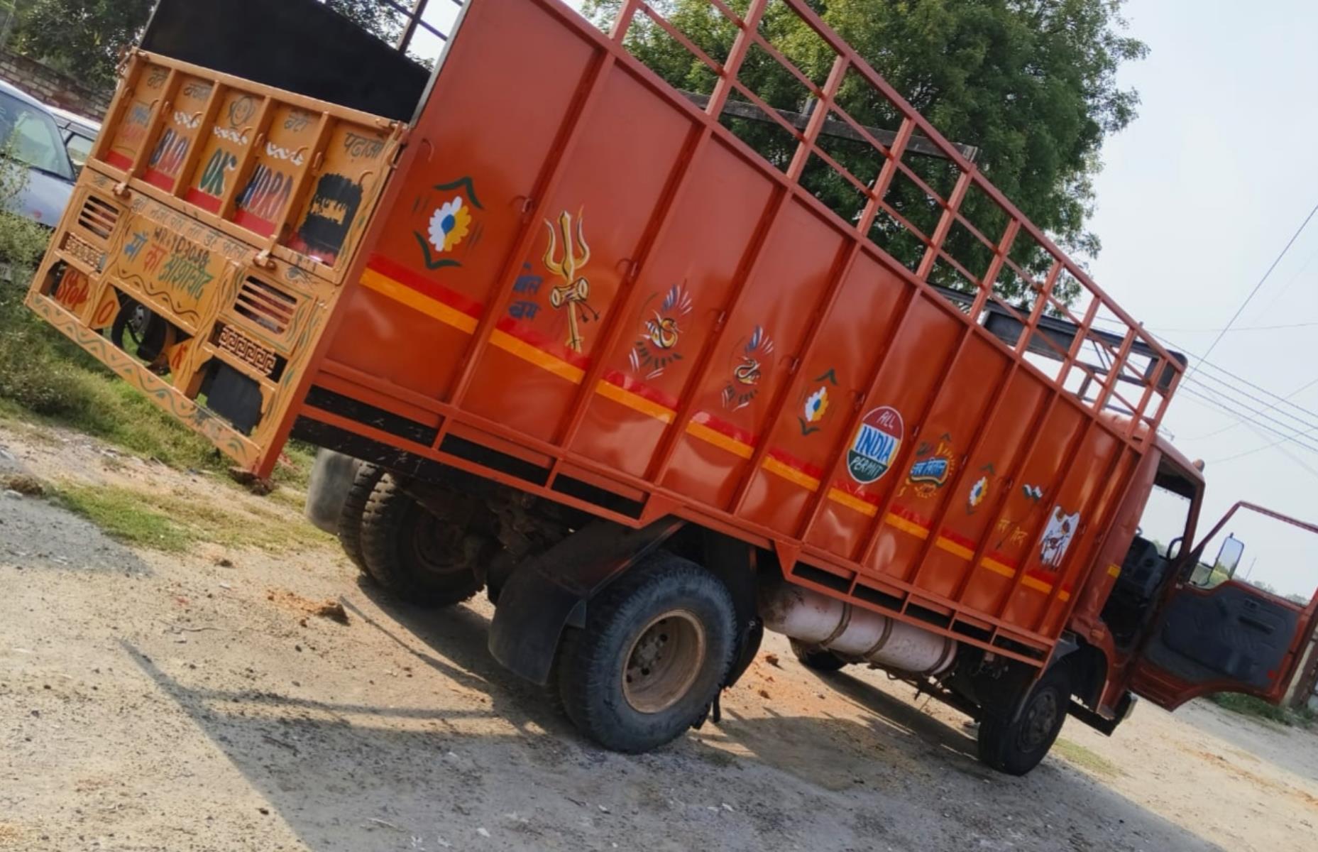 Tata 909 image 3