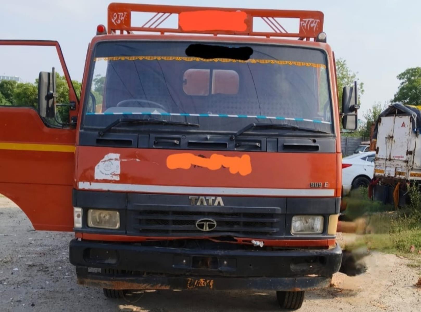 Tata 909
