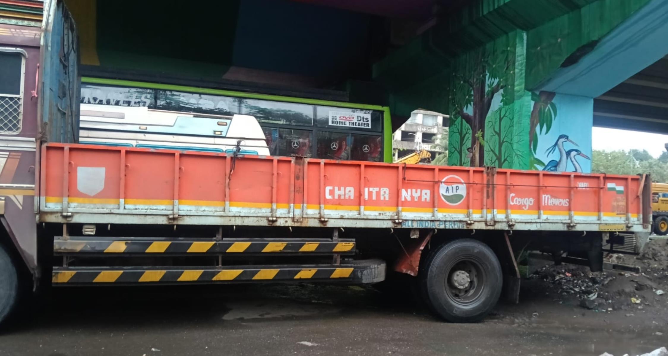 Ashok Leyland 1618 image 4