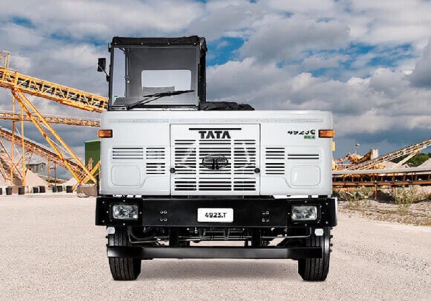 Tata Signa 4823.T Trucks