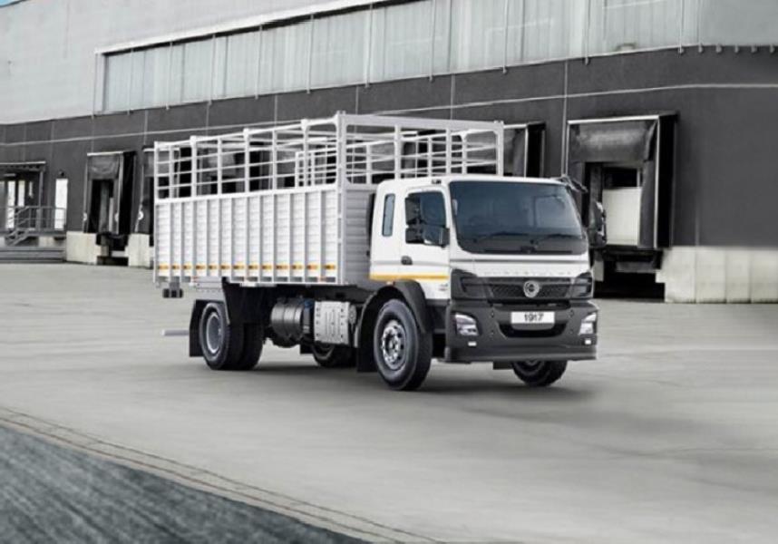 BharatBenz 1917R