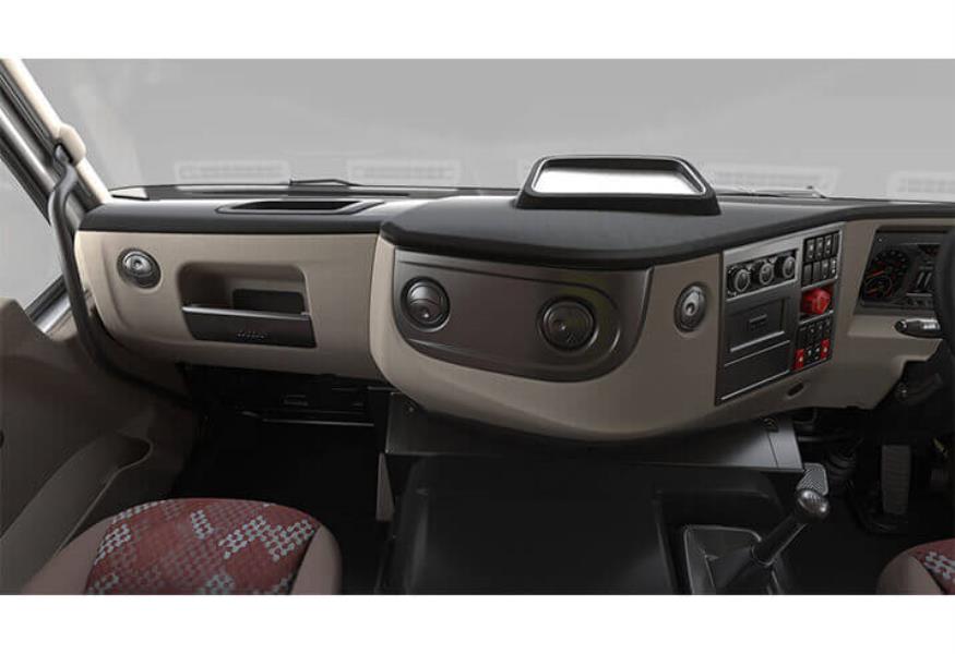 Tata Signa 3118.T - 6x2 Trucks
