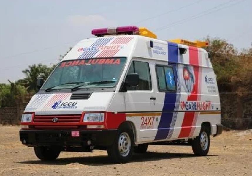 SML Isuzu D Type ALS Advance Life Support Ambulance Small Vehicles