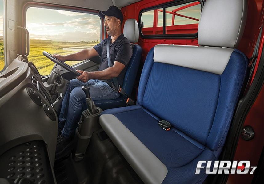 Mahindra Furio 7 HD Cargo 6 Tyre Trucks